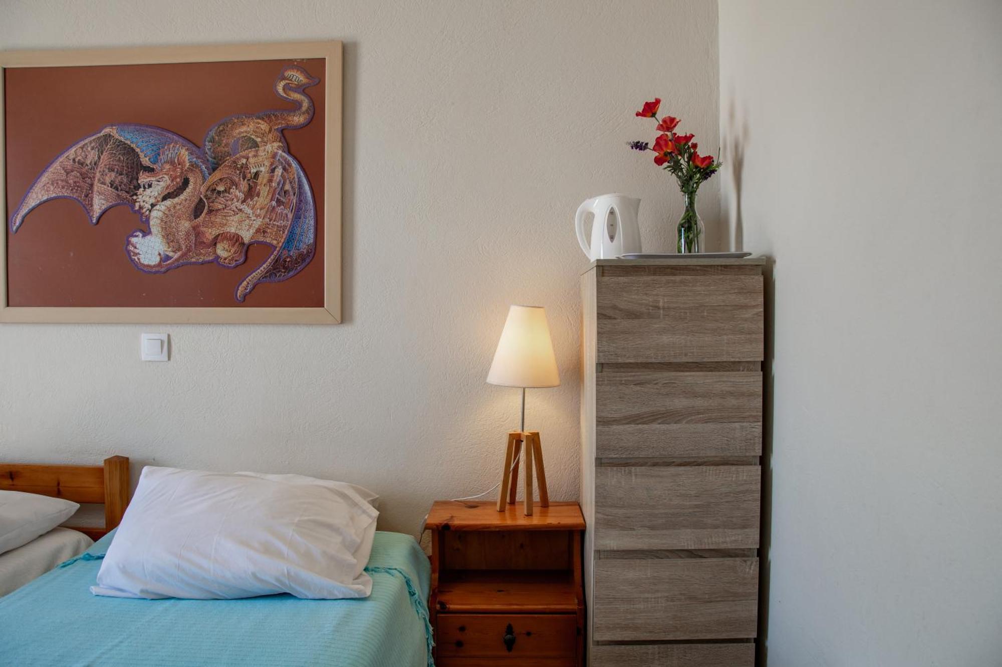 Nefeli Rooms Agia Marina  Bagian luar foto