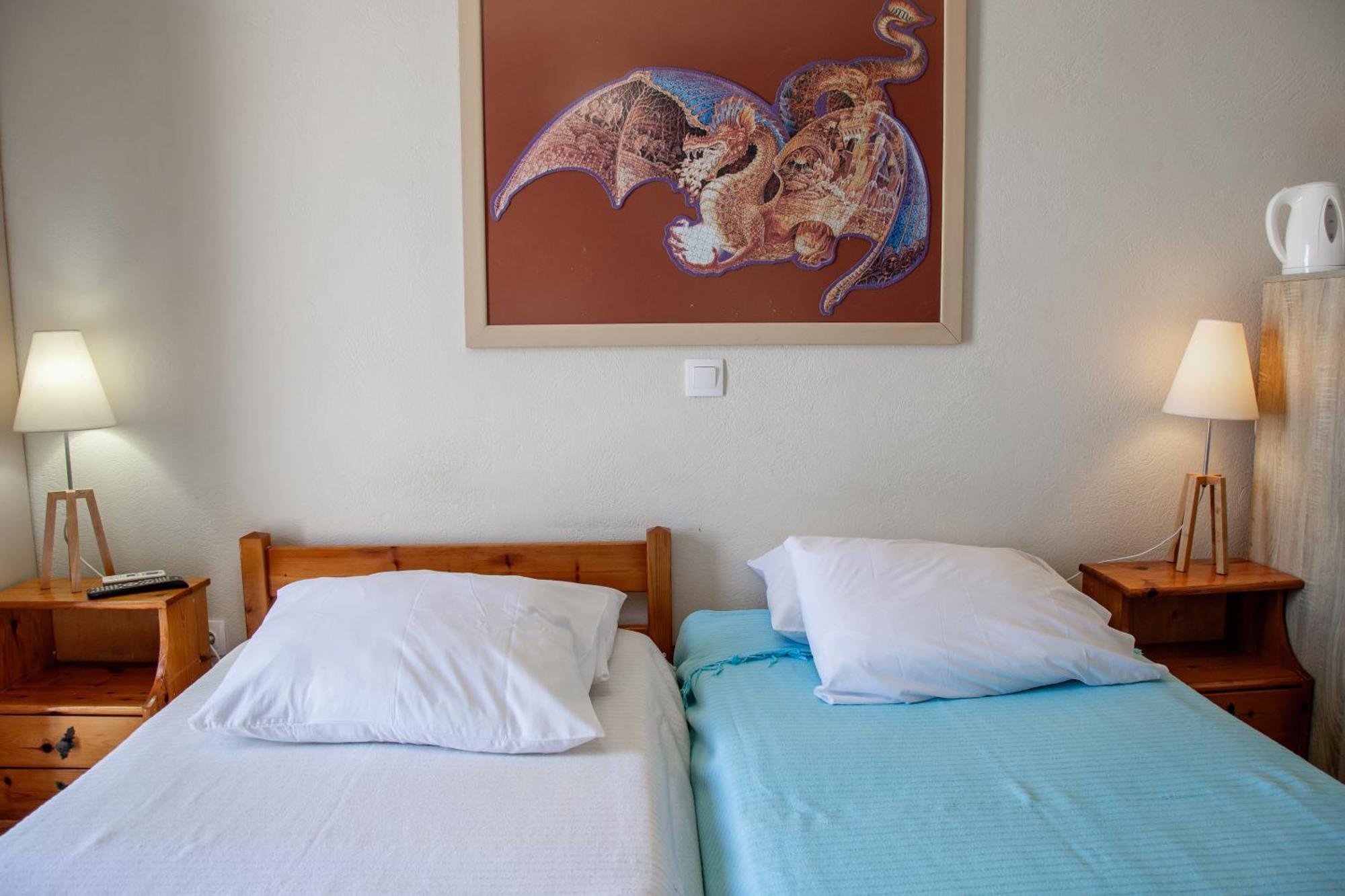 Nefeli Rooms Agia Marina  Bagian luar foto