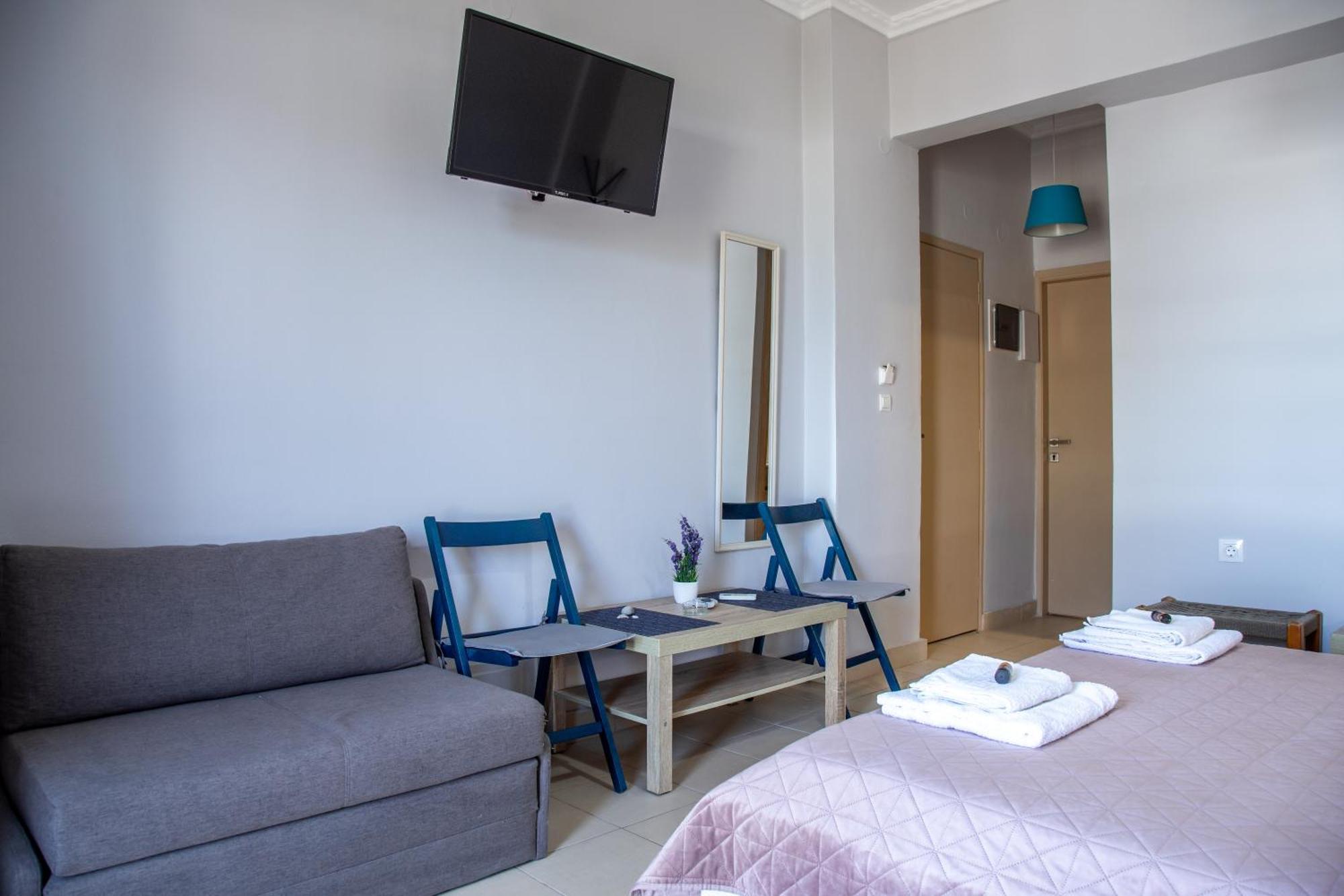 Nefeli Rooms Agia Marina  Bagian luar foto