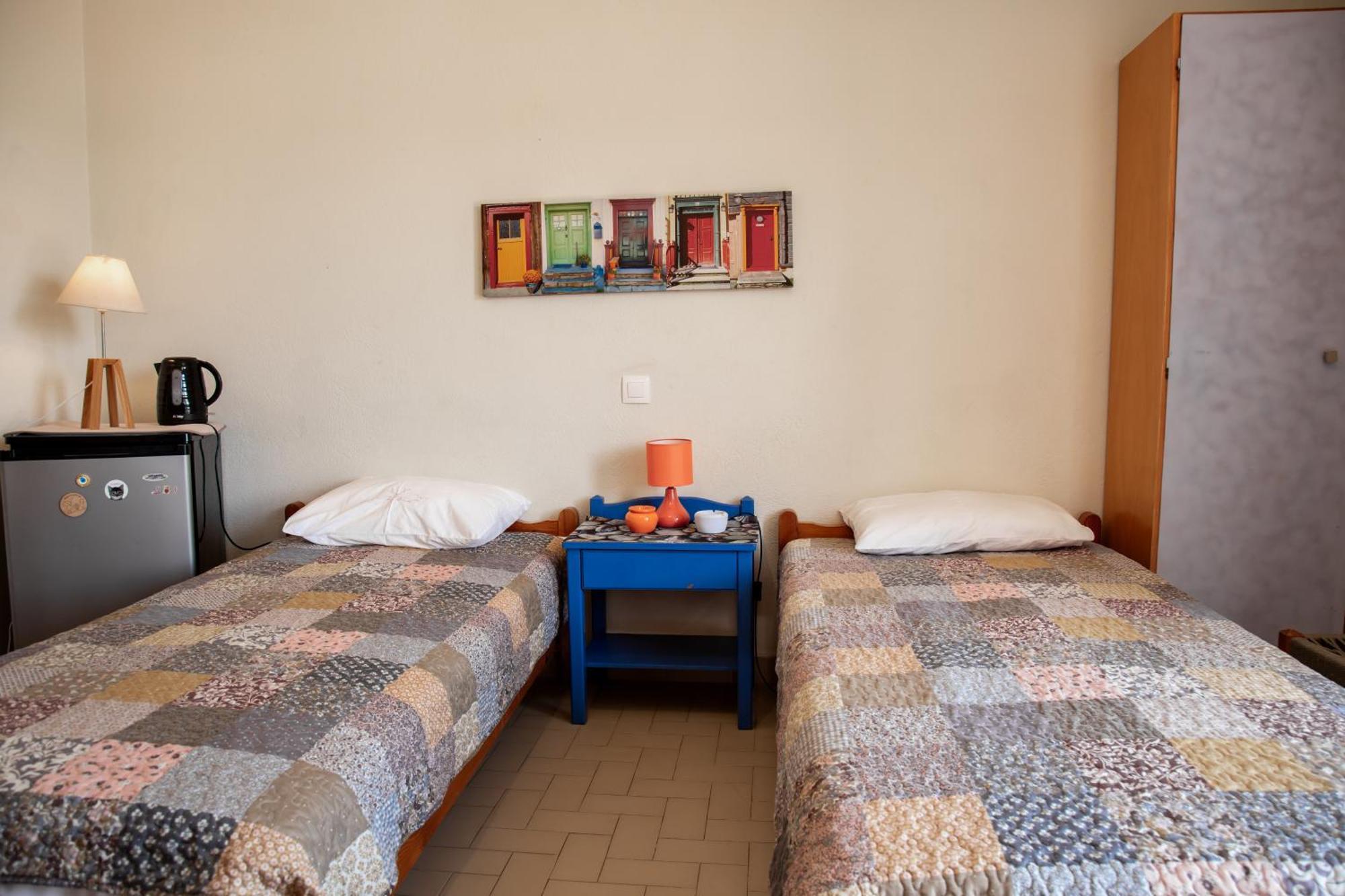 Nefeli Rooms Agia Marina  Bagian luar foto