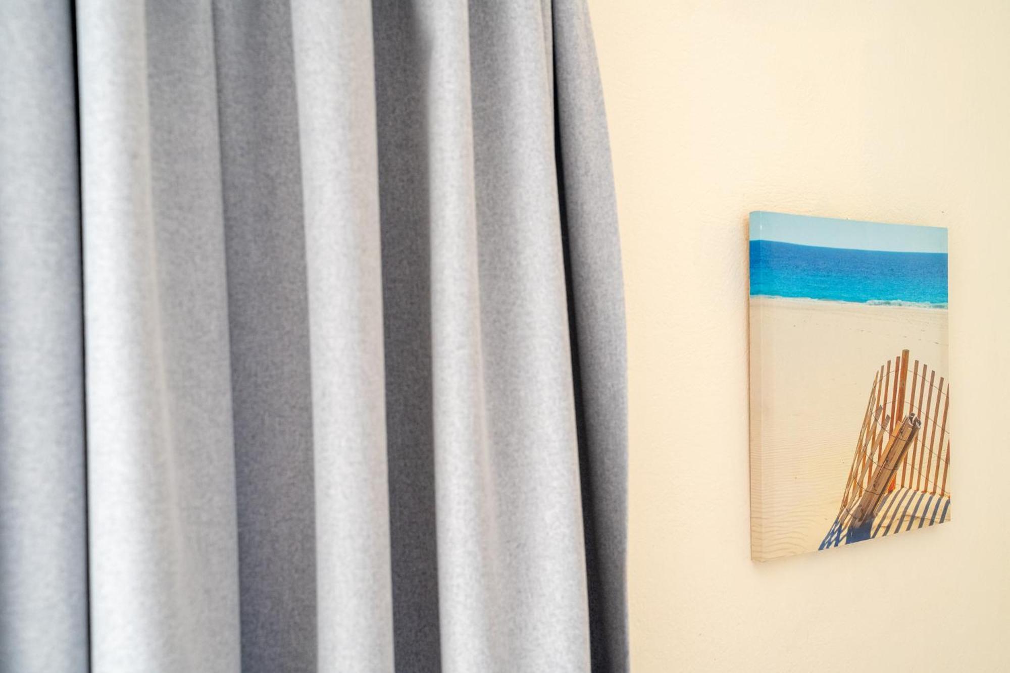 Nefeli Rooms Agia Marina  Bagian luar foto