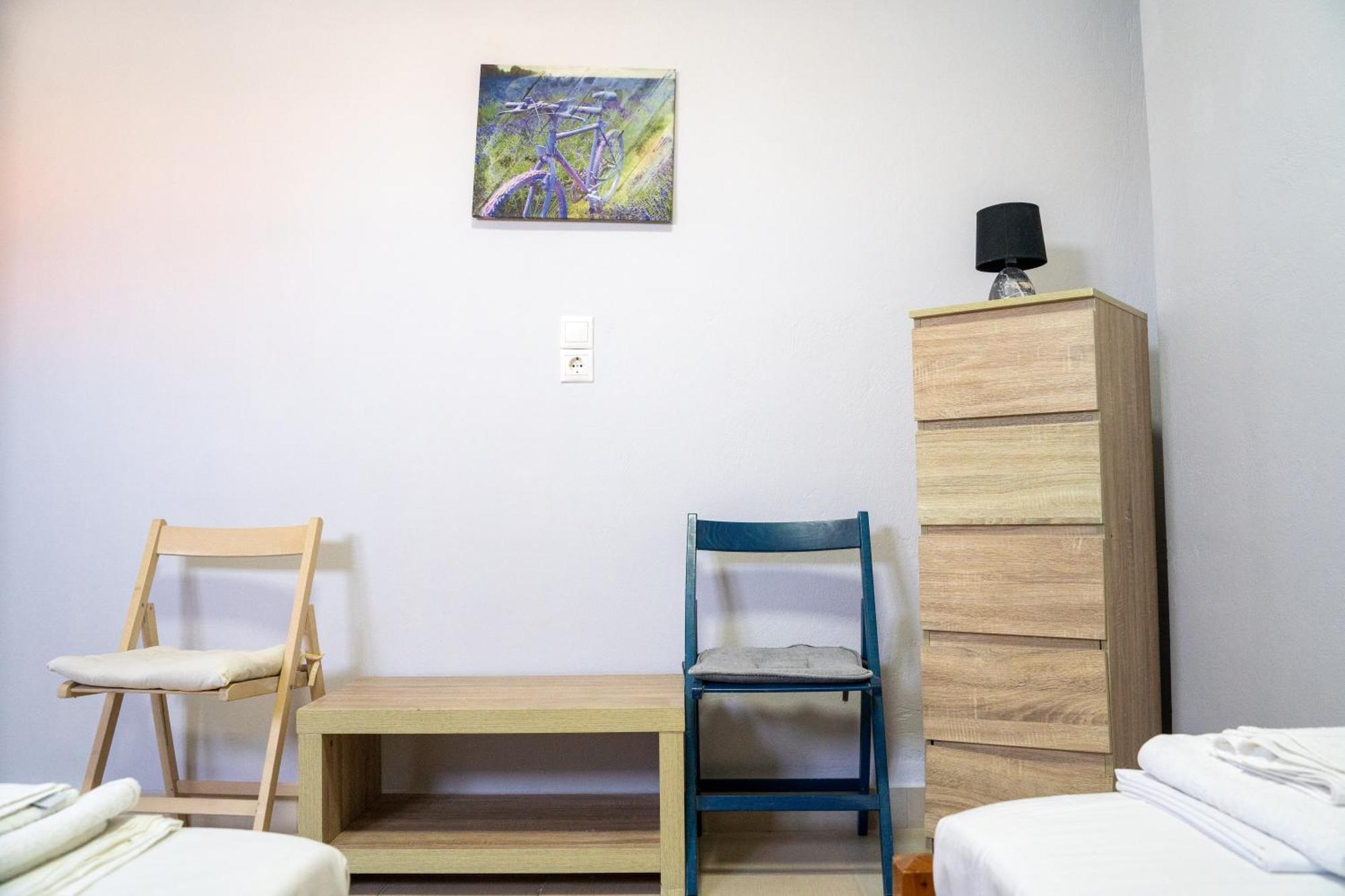 Nefeli Rooms Agia Marina  Bagian luar foto